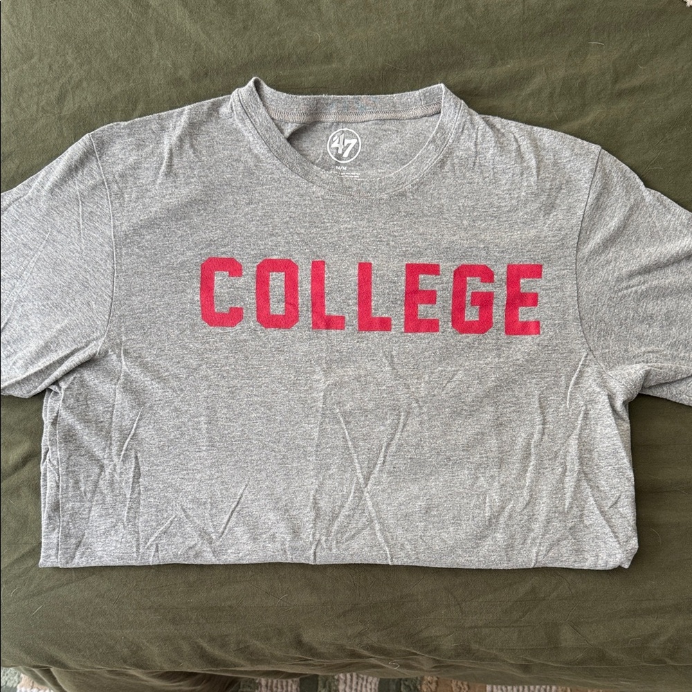 '47 Gray T-Shirt with Red College Print